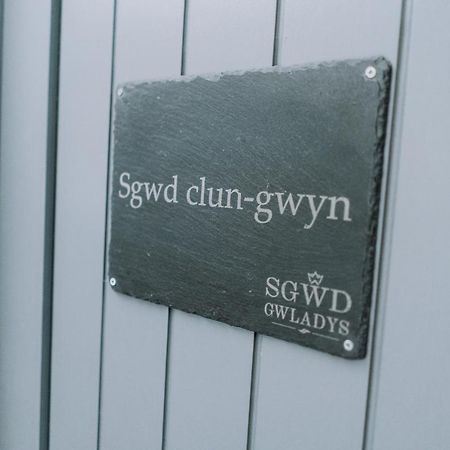 Sgwd Gwladys Lodge Pontneddfechan エクステリア 写真